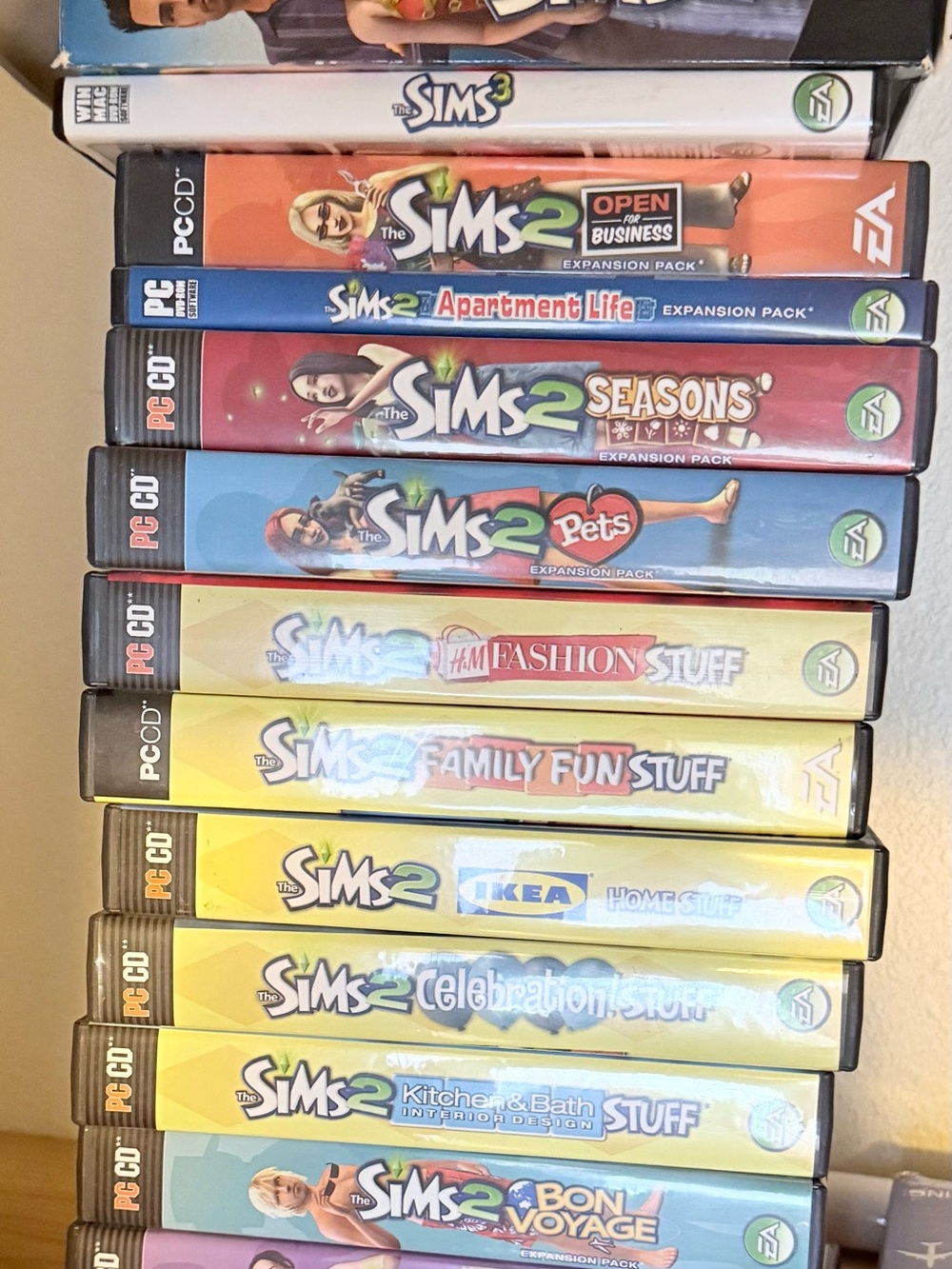 16 PC CDs SIMS Collection - Picture 1 of 2